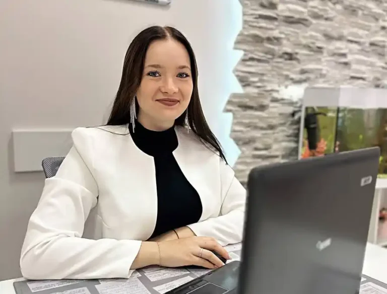 Менеджер Ксения