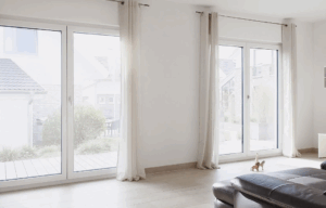 Почему владельцам квартир стоит купить окна ПВХ с шумоизоляцией